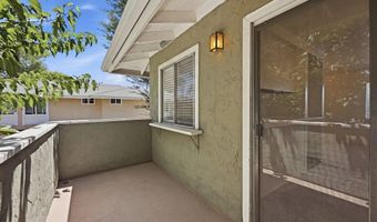 2504 Wanek Rd D, Escondido, CA 92027