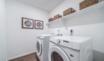 22382 E 38th Pl, Aurora, CO 80019