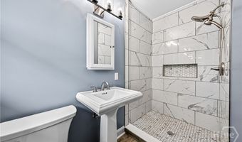 270 Pine Valley Dr, Athens, GA 30606