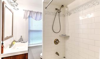 509 Middle Highway Hwy 2, Barrington, RI 02806