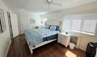 169 Gosnold St, Barnstable, MA 02601