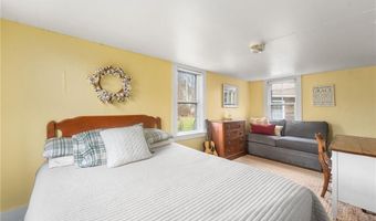 205 Ten Rod Rd, Exeter, RI 02822