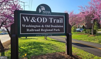 4600 S FOUR MILE RUN Dr 207, Arlington, VA 22204