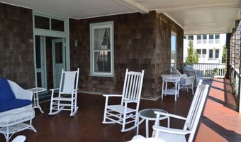 18 Bridge Ave, Bay Head, NJ 08742
