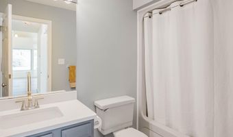 5 Kensington Pl, Albany, NY 12209