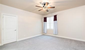 1611 NE Chapel Hill Dr, Bentonville, AR 72712