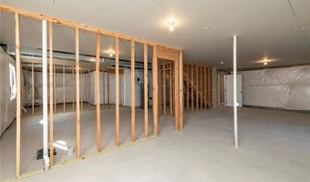 529 Meadows Ct, Polk City, IA 50226