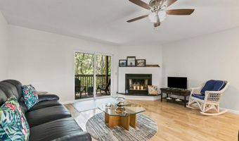 2133 SEMINOLE Rd 4, Atlantic Beach, FL 32233