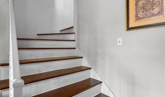 8911 Manor Ave, Allen Park, MI 48101
