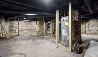 50 14th St, Bangor, ME 04401