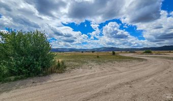 101 Sixty Ln, Cascade, ID 83611