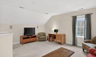 5 Blue Meadow Ct 5, Bourne, MA 02532