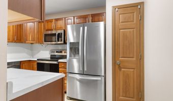 164 Meadow Glen Dr, Avon, IN 46123