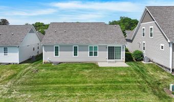 40491 N S Newport Dr, Antioch, IL 60002