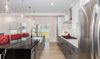 311 Horseshoe Pl, Angier, NC 27501