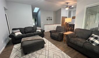 405 Sun Cir, Avon, MN 56310