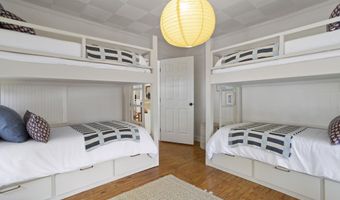 145 Bay View Ct, Bay St. Louis, MS 39520