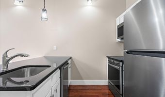 521 Warren St 4, Albany, NY 12208