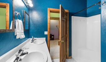 166 STOOR Dr, Alpine, WY 83128