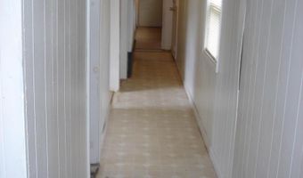 8 Holiday Ln, Standish, ME 04084