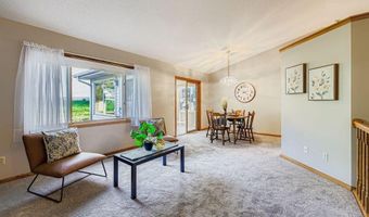 7765 Havenwood Cir, Woodbury, MN 55125
