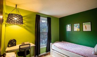 547- B KING St 17B, Basye, VA 22810