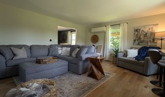 154 West St, Barton, VT 05822