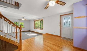 16 Lake St, Burlington, CT 06013