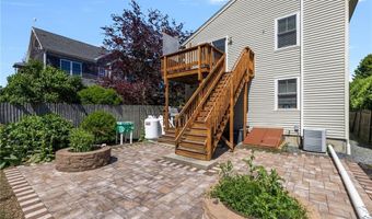 47 North Rd B, Jamestown, RI 02835