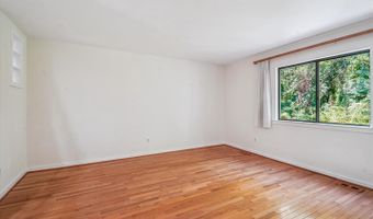 4720 DEER RUN Ct, Alexandria, VA 22306
