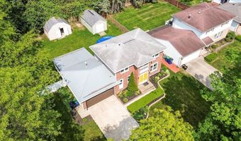 305 Vine Ln, Amherst, NY 14228
