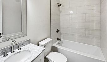 56 Good St, Bay St. Louis, MS 39520