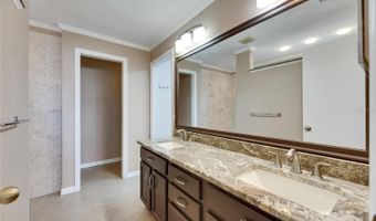 318 LOOKOUT Dr, Apollo Beach, FL 33572