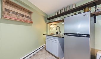 213 Seaside Dr, Jamestown, RI 02835