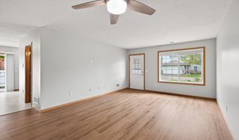 15822 Fleet Trl, Apple Valley, MN 55124