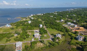 111 Pine Tree St, Bay St. Louis, MS 39520
