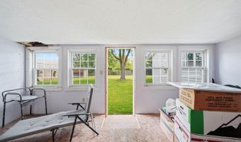 445 March Dr, Adrian, MI 49221