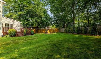 4003 KLOMAN St, Annandale, VA 22003