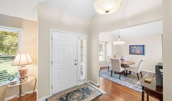 447 Sumark Way, Ann Arbor, MI 48103