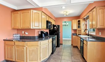 818 RUMPLE Ln, Addison, IL 60101