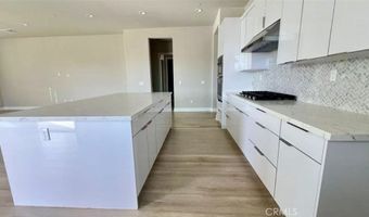 12925 Davona Dale Rd, Apple Valley, CA 92308