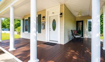 138 Church St, Belford, NJ 07718