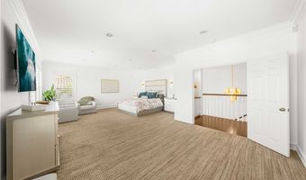 1040 S Summer Breeze Ln, Anaheim, CA 92808