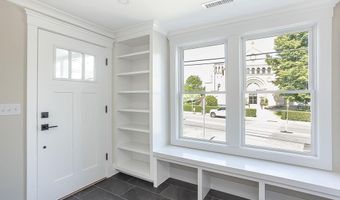 28 Carroll Ave, Newport, RI 02840