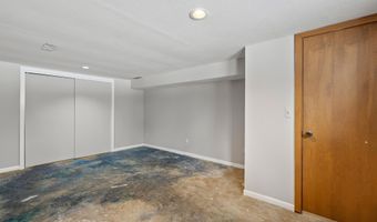 2050 Chalmers Dr, Ann Arbor, MI 48104