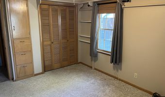 1220 Tyler St, Aurora, MO 65605