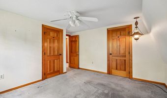 7 Farrwood Dr, Andover, MA 01810