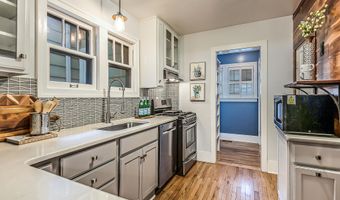 324 Highlake Ave, Ann Arbor, MI 48103