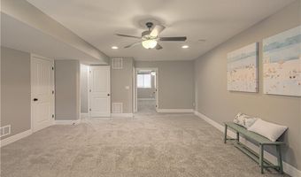 16910 Tucker Ct, Basehor, KS 66007