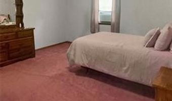463 W 10th St, Atoka, OK 74525